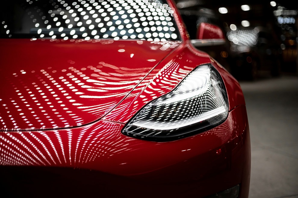 Tesla Model Y: usterka układu wentylacji. Diagnoza i rozwiązanie problemu.