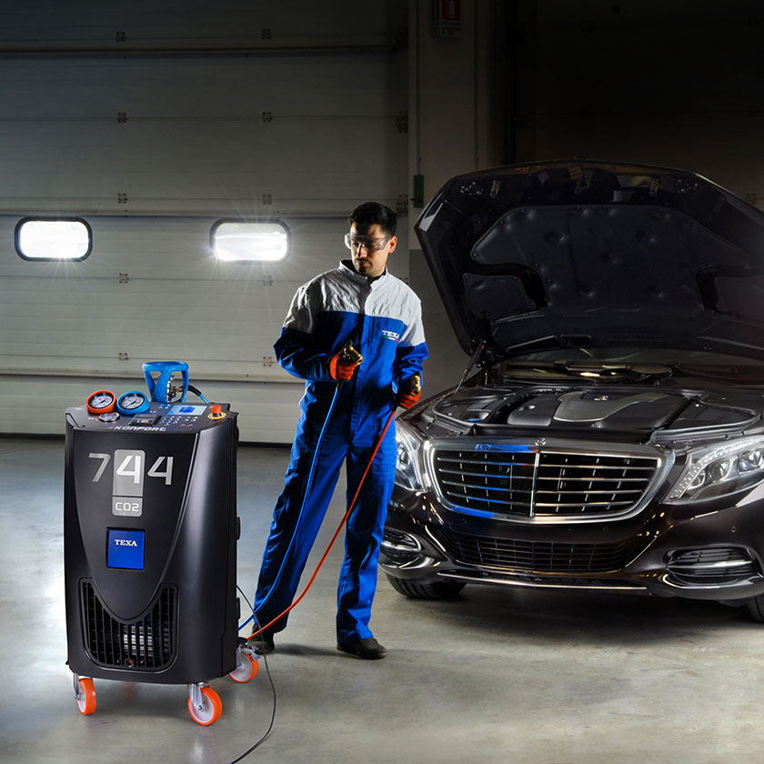 Urządzenie do klimatyzacji TEXA dedykowane do serwisów Mercedes Benz