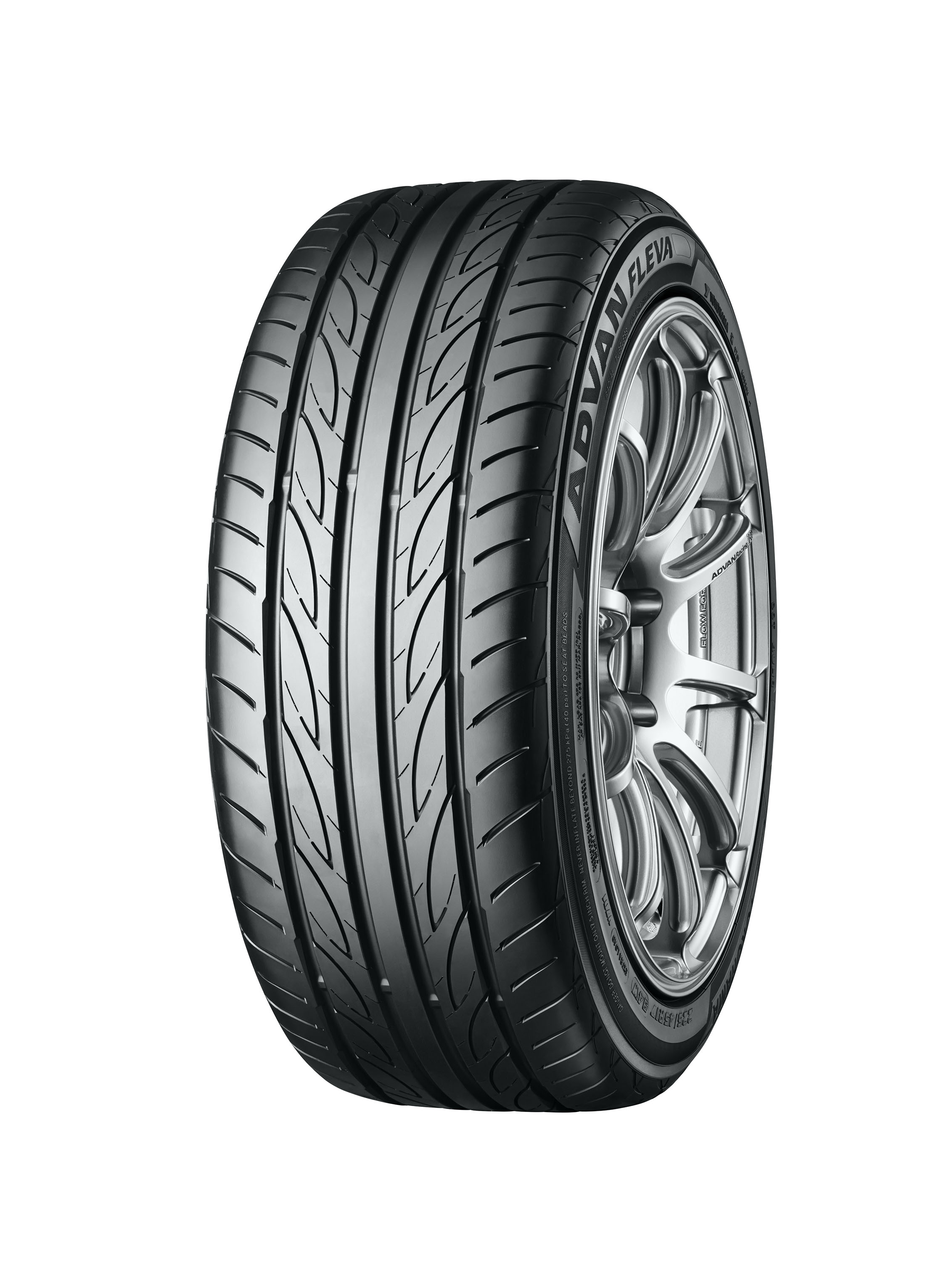 Nowa opona osobowa ADVAN FLEVA V701 od Yokohamy