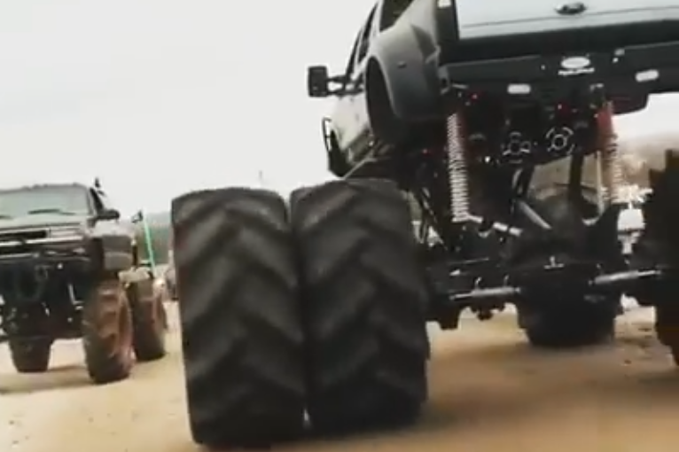 Jak zaimponować właścicielom innych monster trucków?