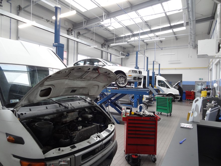 U jakich pracodawców chcą pracować mechanicy? Wyniki ankiety.
