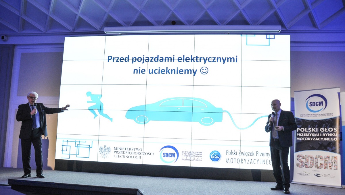 Przemysł i nauka o przyszłości motoryzacji