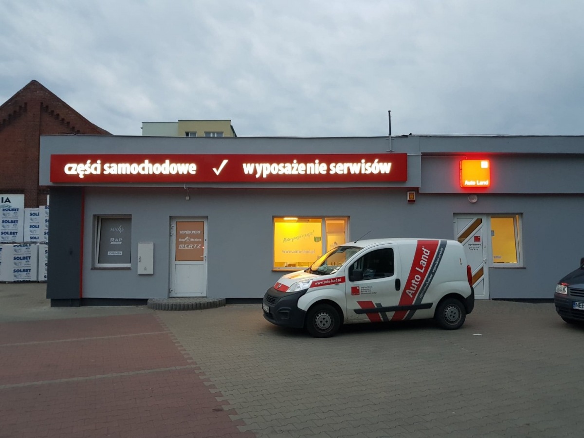 Nowa siedziba filii Auto Land w Ornecie