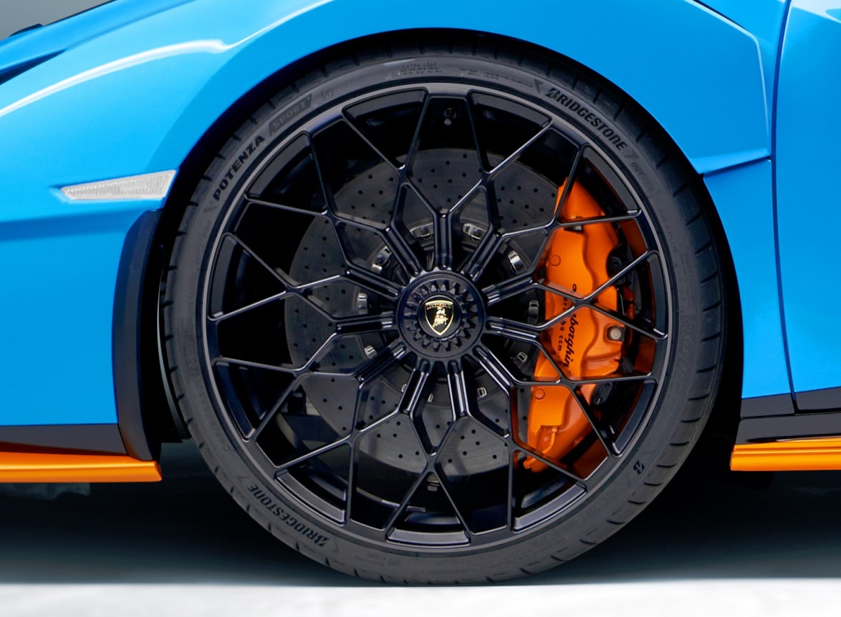 Lamborghini Huracán STO wyposażony w opony Bridgestone