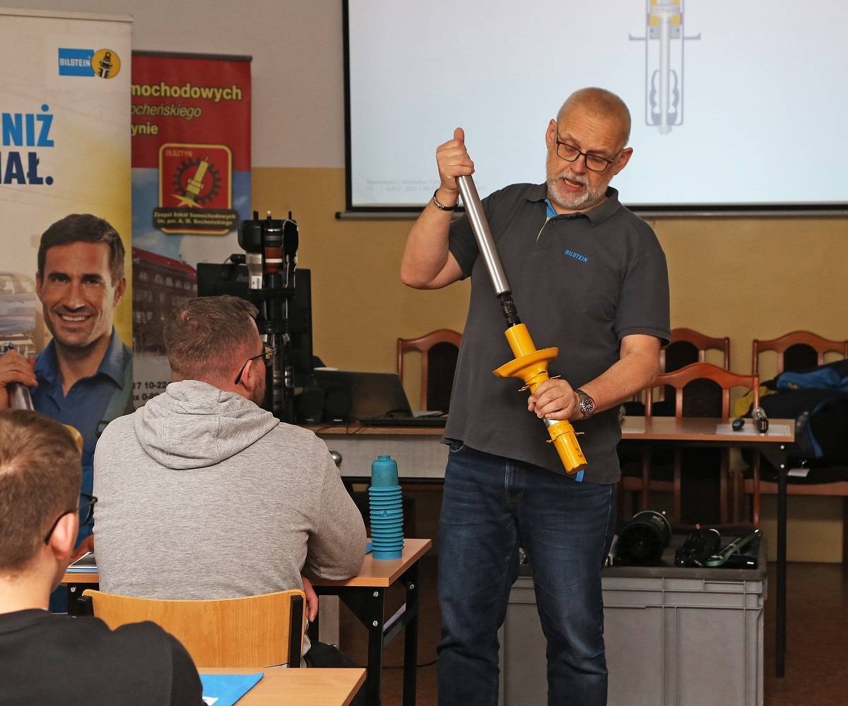 Bilstein przeprowadził szkolenia dla młodych mechaników