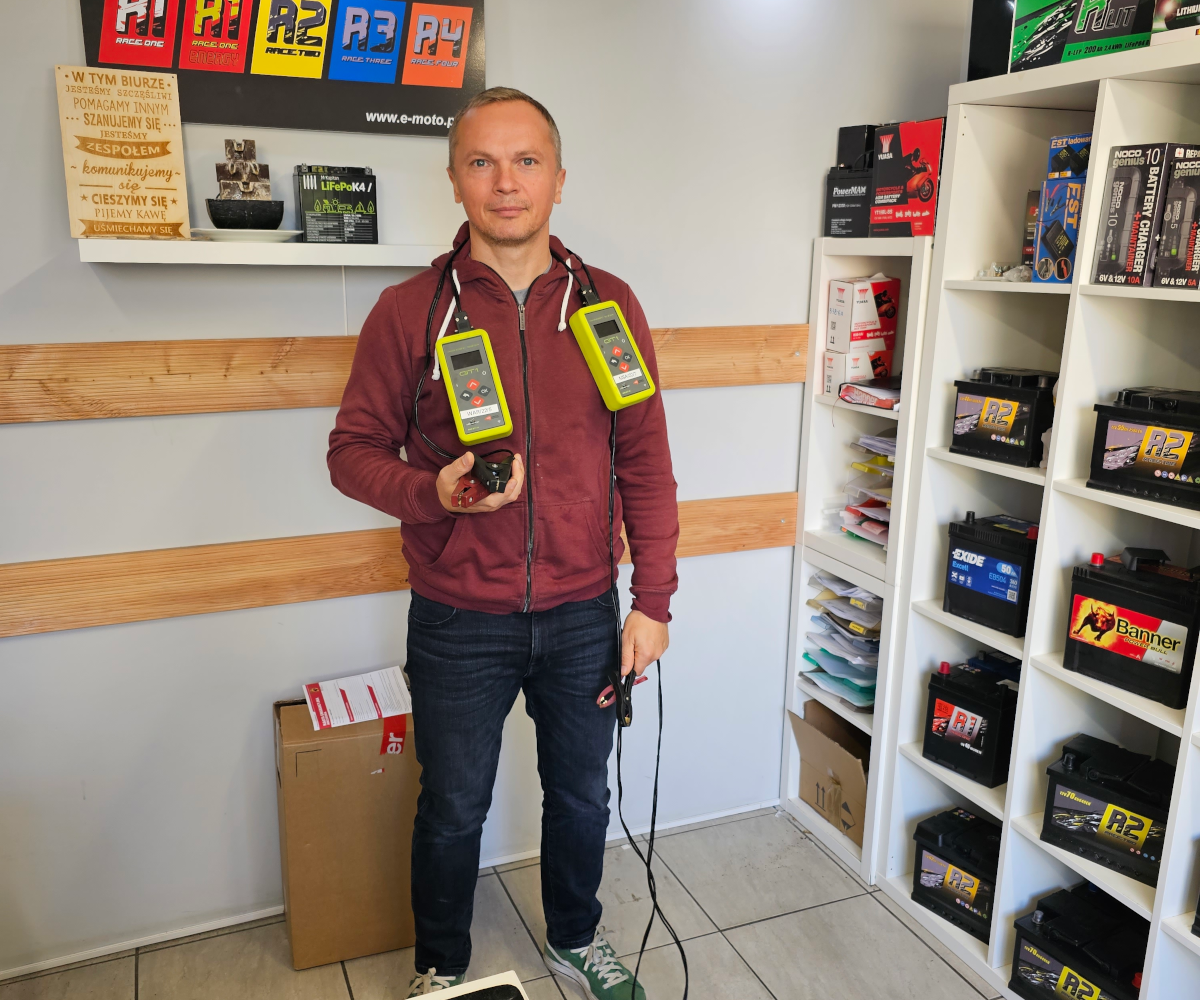 Polski tester układu elektrycznego GIT1 – wywiad ze współtwórcą, Robertem Mazurkiem
