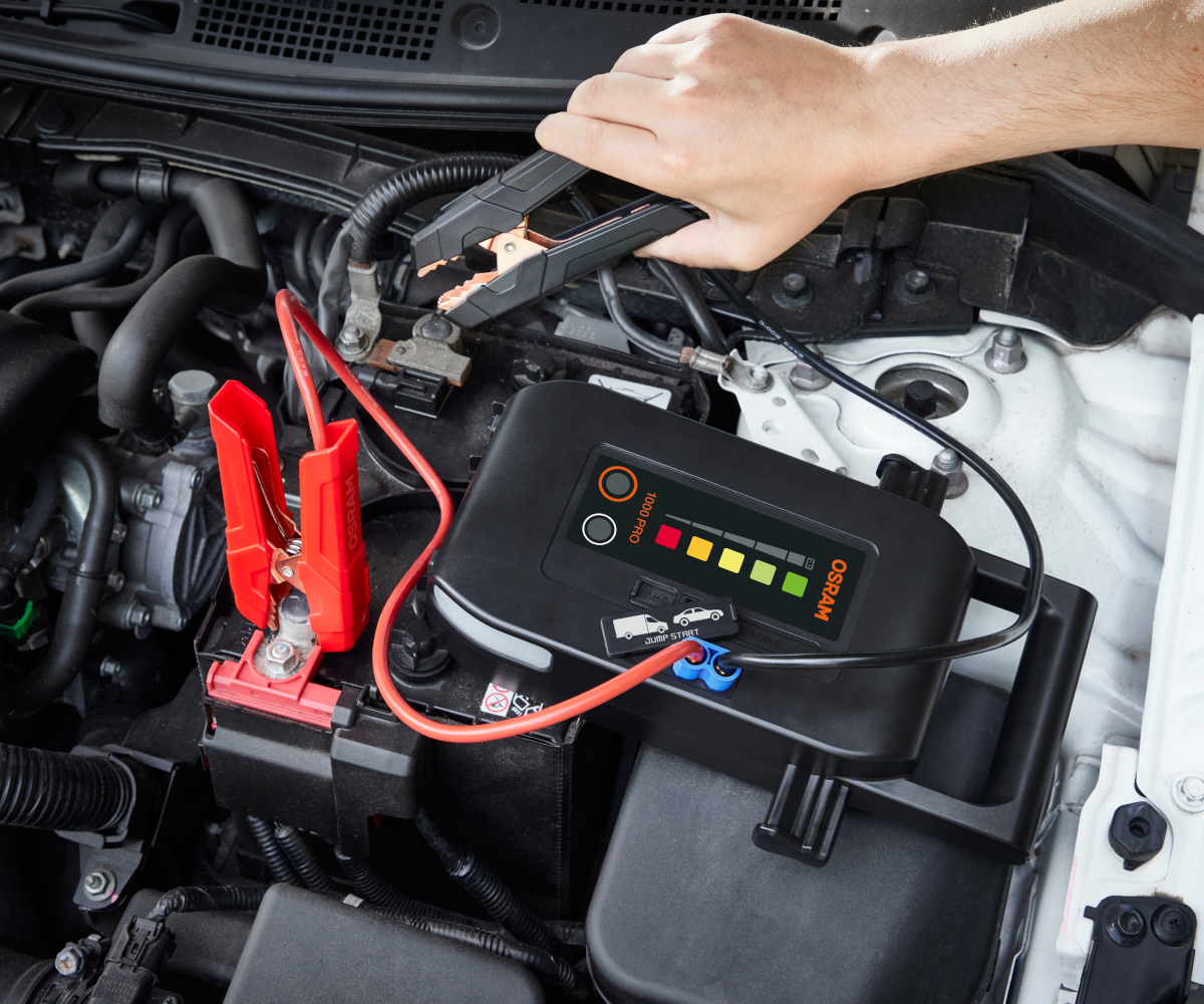 OSRAM zaprezentowało nowy jump starter dla profesjonalistów