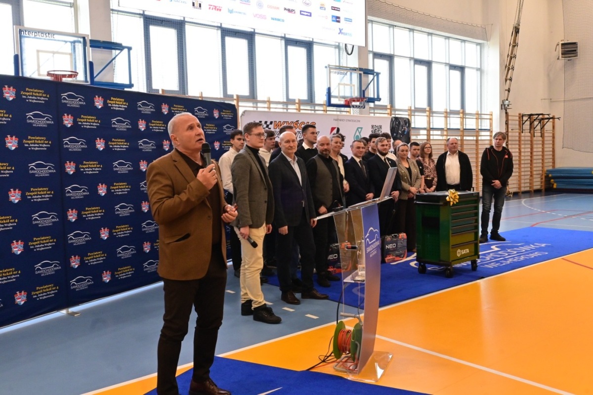 Wejherowo wygrywa. I nie chodzi tylko o wózek narzędziowy.