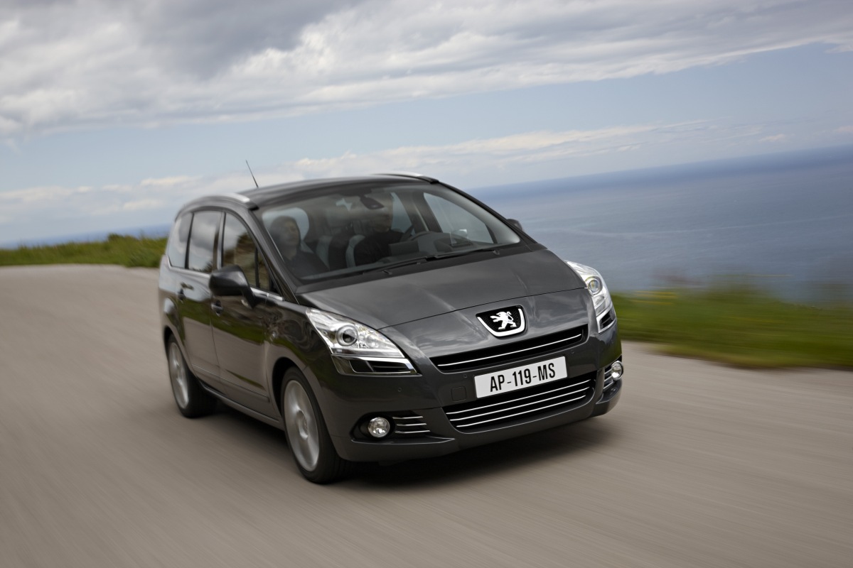 Na co uważać podczas wymiany paska w Peugeot 5008 2.0 HDi?