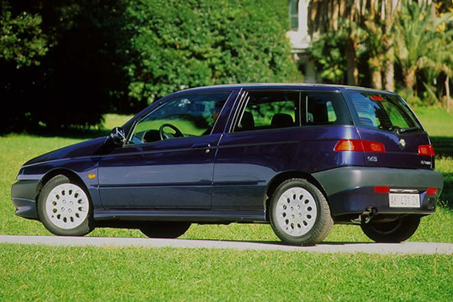 Nietypowe awarie: gazująca Alfa Romeo 145