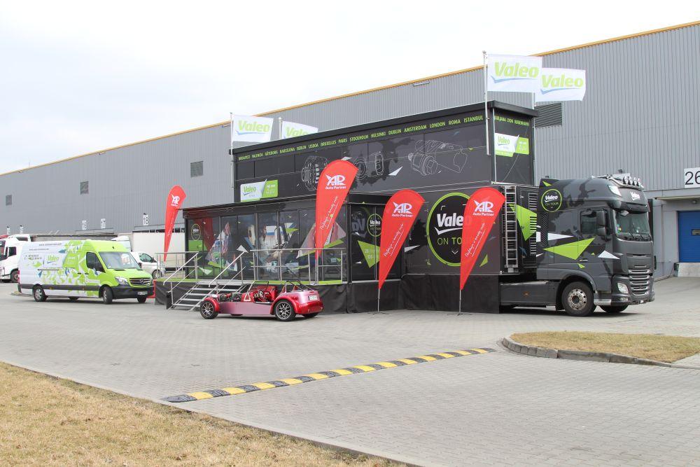 Ciężarówka Valeo i szkolenia w Auto Partner