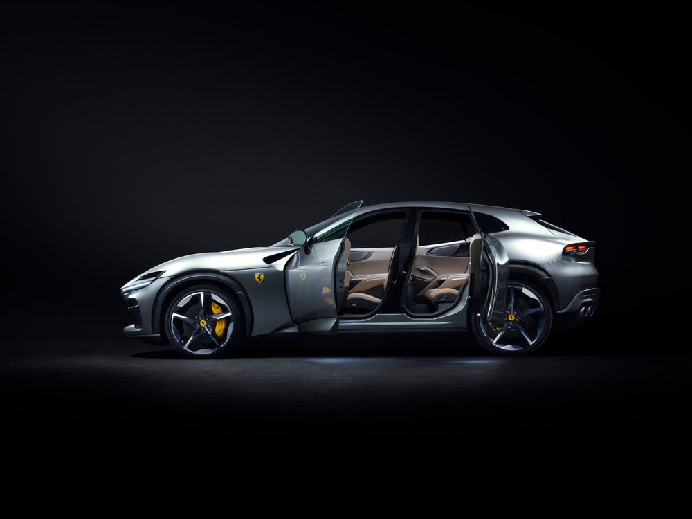 Ferrari Purosangue debiutuje na rynku SUV-ów.