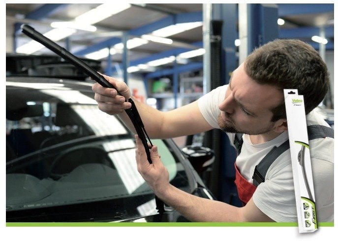 Nowe opakowania wycieraczek Valeo FIRST