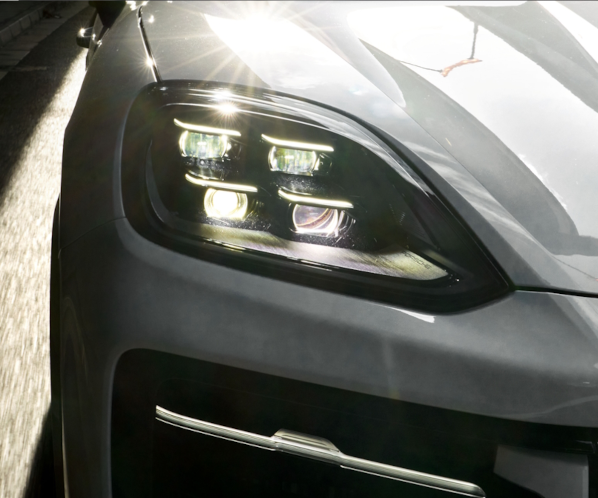 Reflektory LED najnowszej generacji zostały opracowane przez HELLA we współpracy z Porsche
