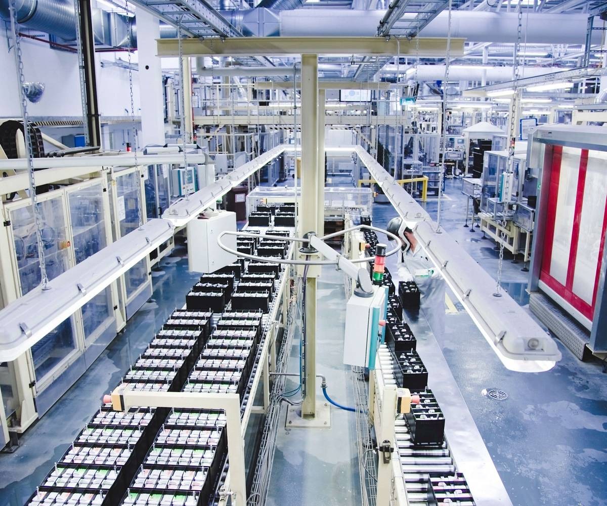 Clarios kupi dział energetyczny firmy Paragon GmbH & Co