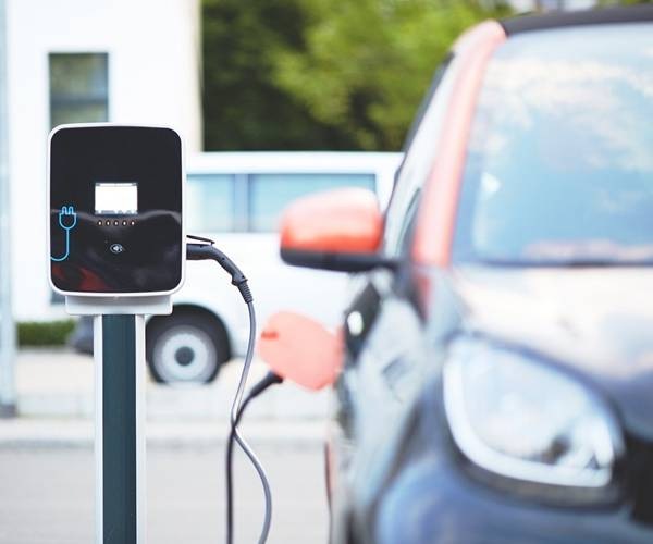 Przyszłość polskiego sektora elektroniki to elektromobilność i półprzewodniki